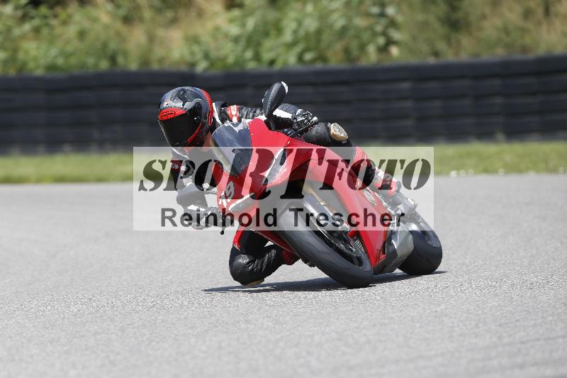 /27 12.06.2025 Ducati Schweiz Trackday Warmup  ADR/gelb-jeaune/19-2